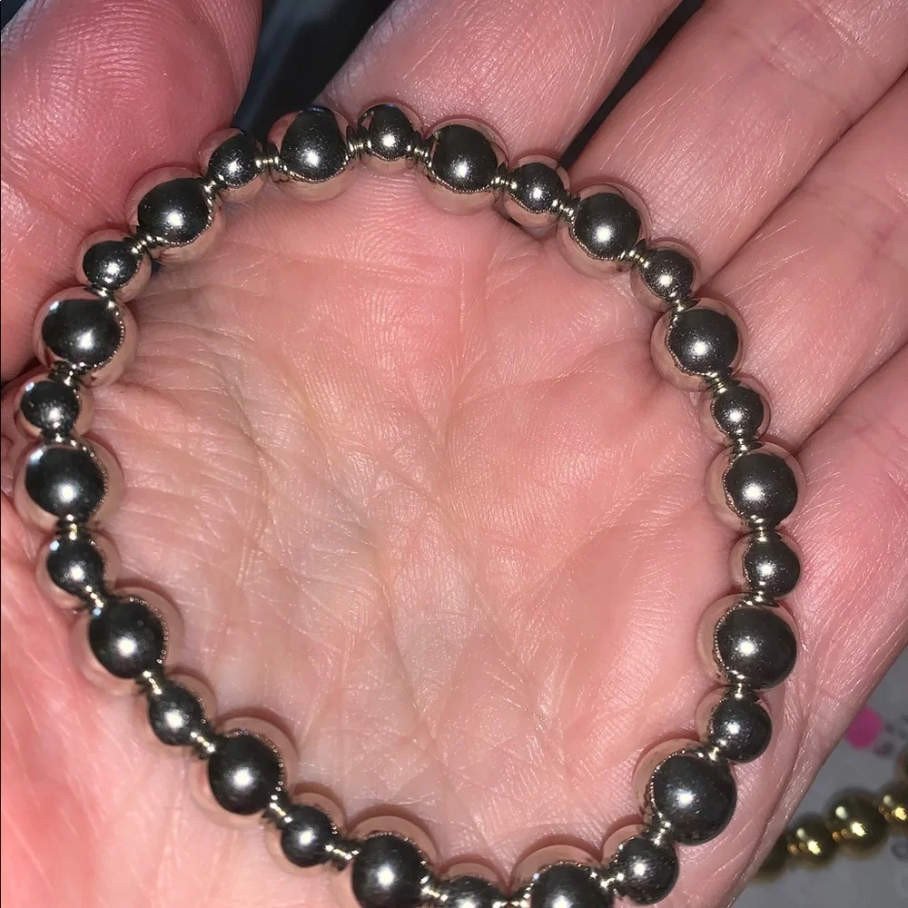 Silver Beaded stretch Bracelet - Picture 5 of 5